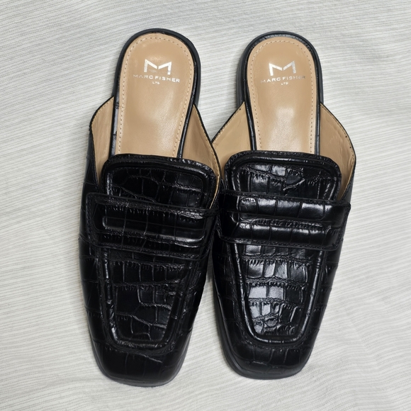 Marc Fisher Crocodile Skin Flat Loafers - Picture 2 of 5
